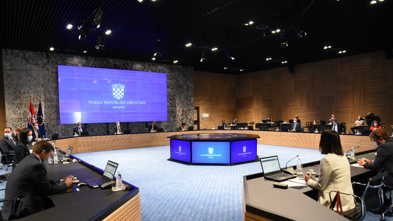 Epidemiološke mjere za škole bit će manje striktne nego prije, vodeći računa o zaštiti mladih generacija